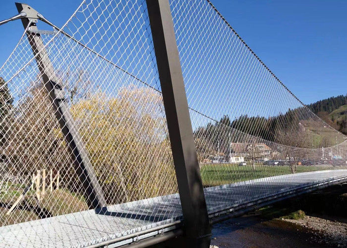 Flexibility Anti Corrosive Stainless Steel Rope Mesh For Amusement Rides And Zoo Animal